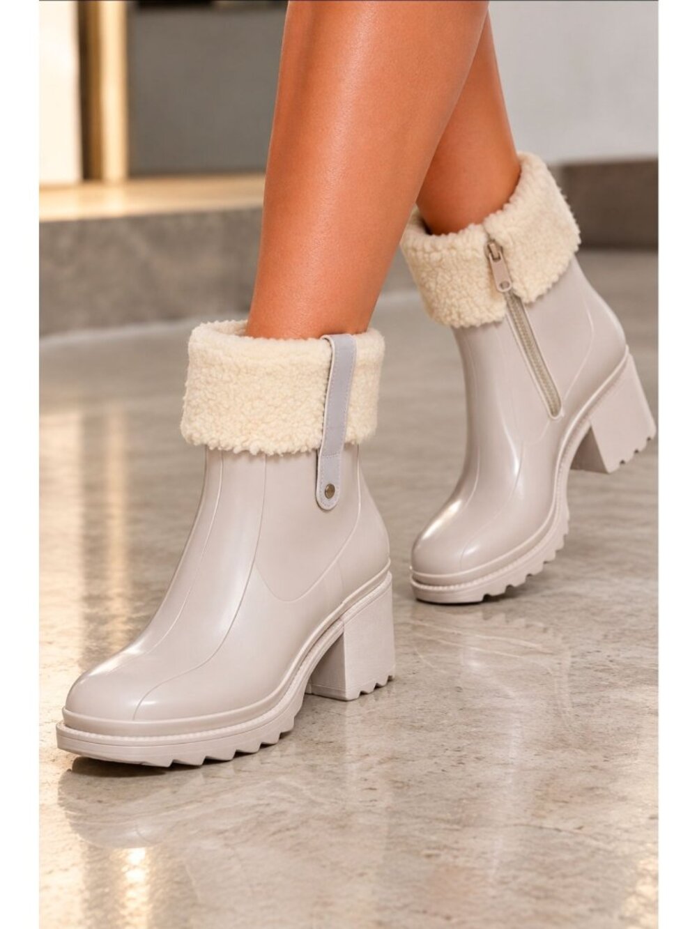 Womens Gray Mid-Calf Boots With Faux Fur Lining And Side Zipper Closure